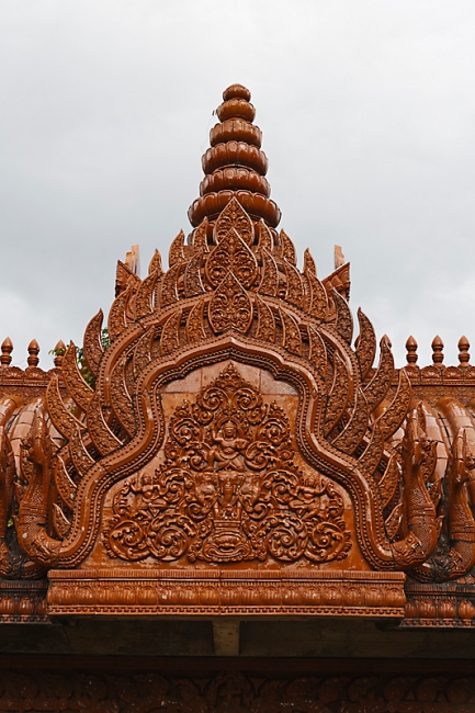 Wat Phu Khao Kaew-007